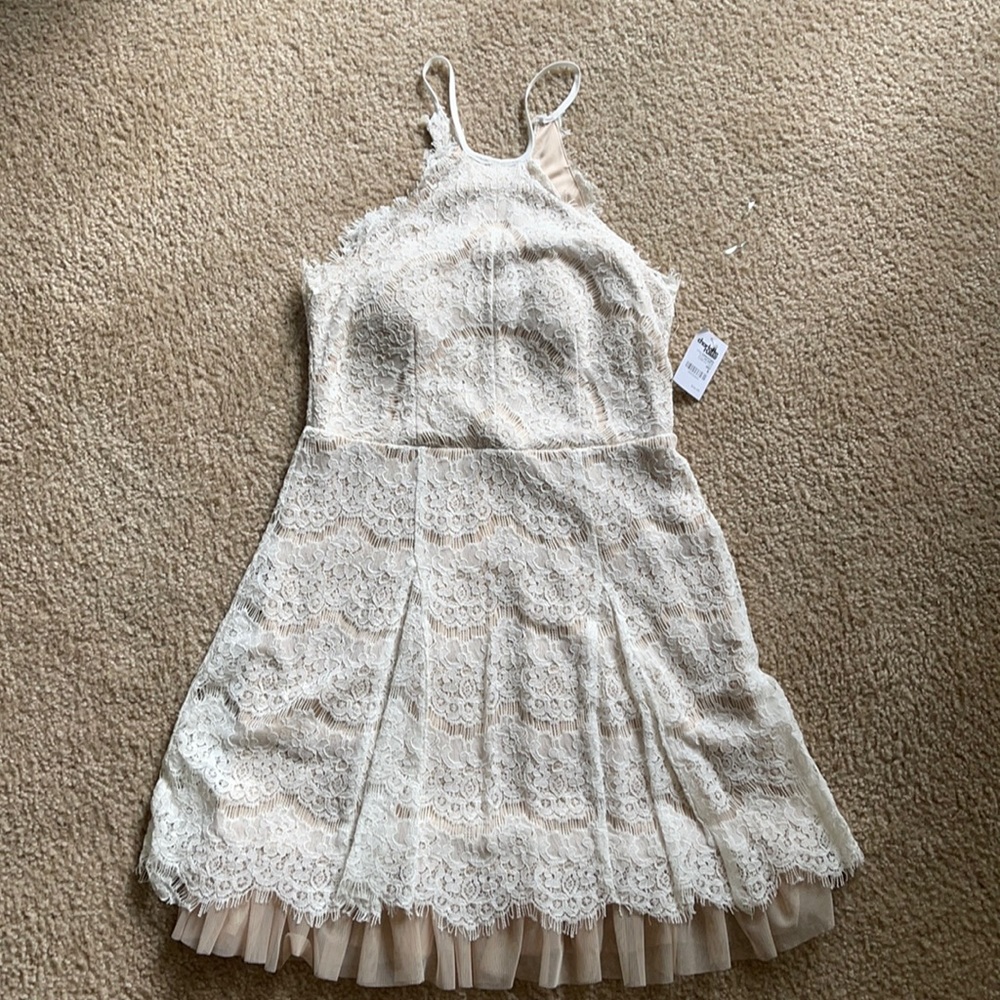 White lace dress